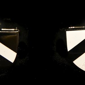 Cufflinks (shield)