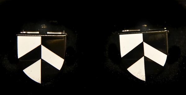 Cufflinks (shield)